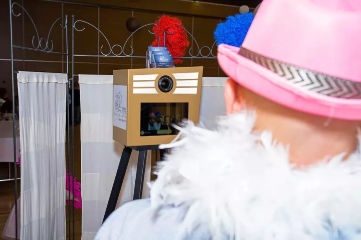Location de photobooth pour toutes occasions à Sancé